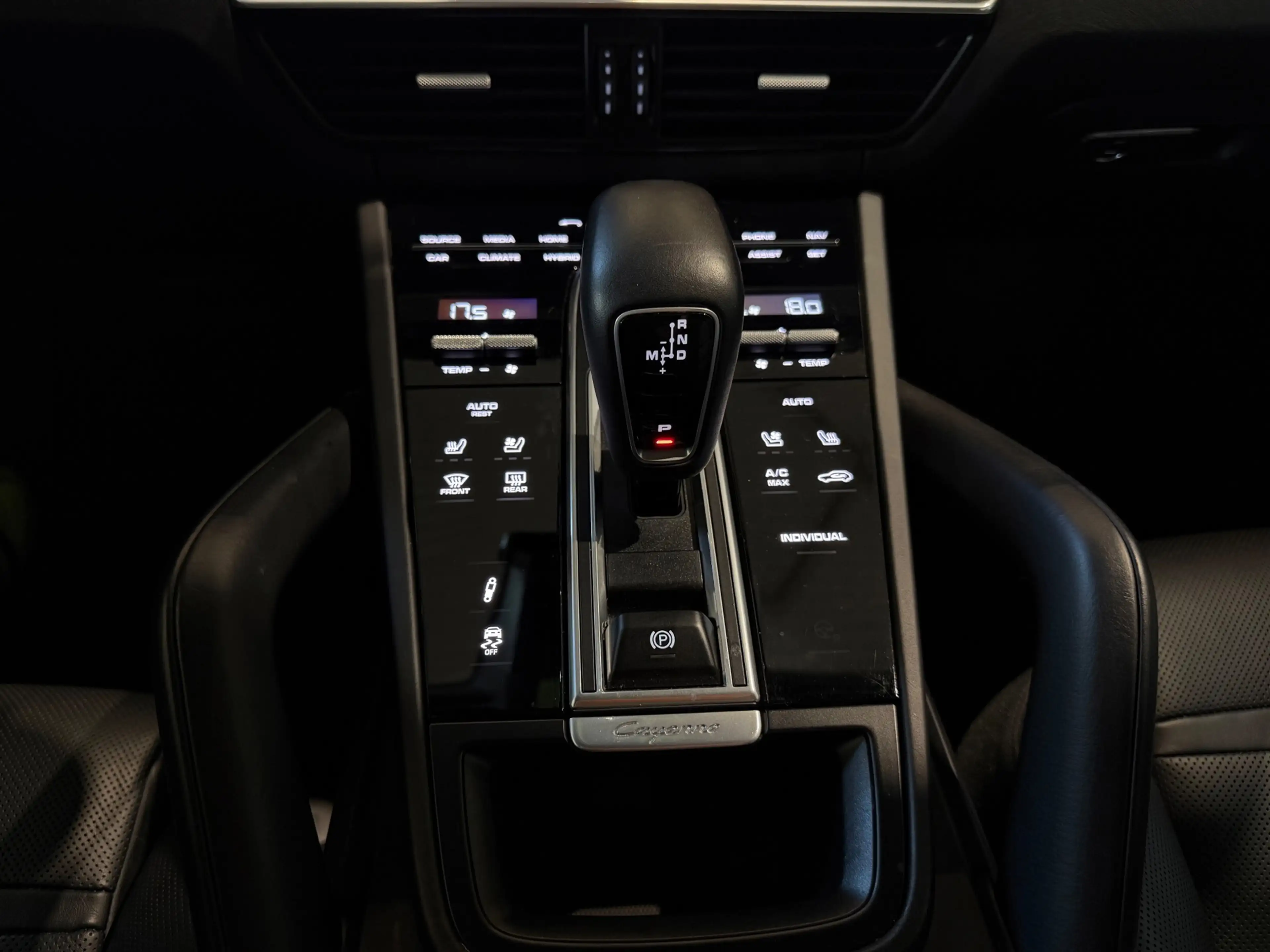 Porsche Cayenne Coupé 3.0 E-Hybrid|ACC|Bose Audio|Soft close|Stuur — photo 30
