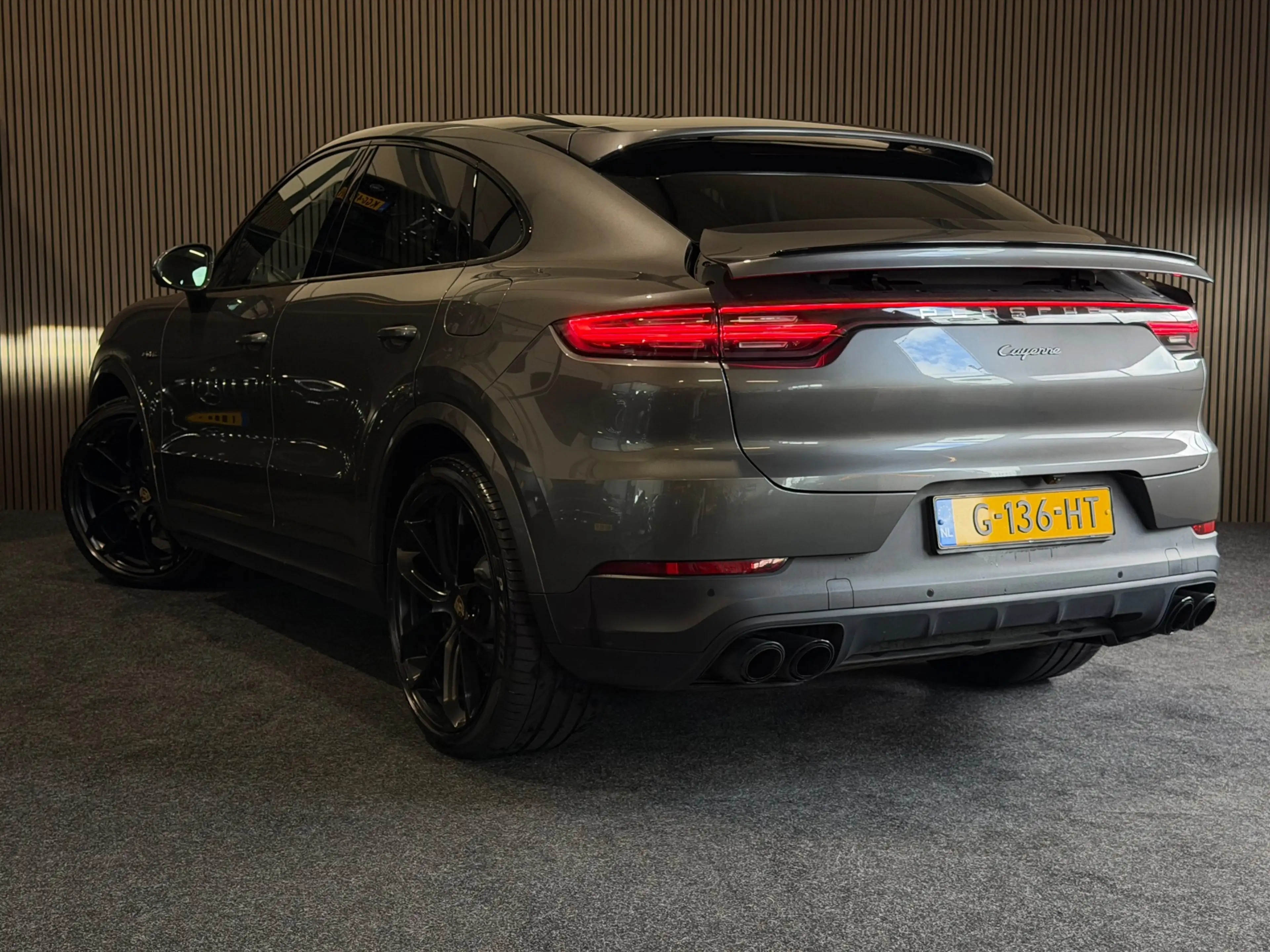Porsche Cayenne Coupé 3.0 E-Hybrid|ACC|Bose Audio|Soft close|Stuur — photo 11