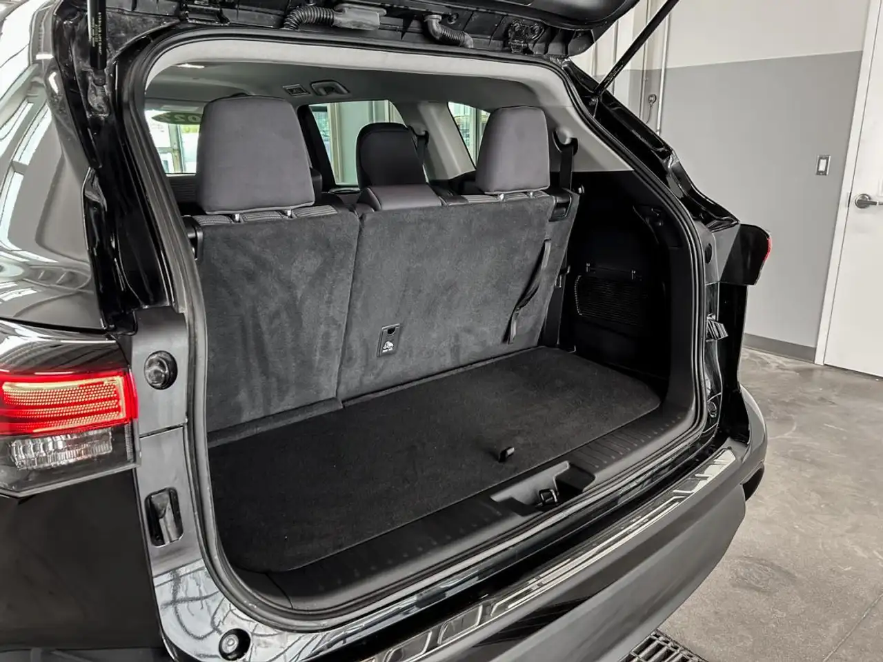Toyota Highlander снимка Toyota Highlander
