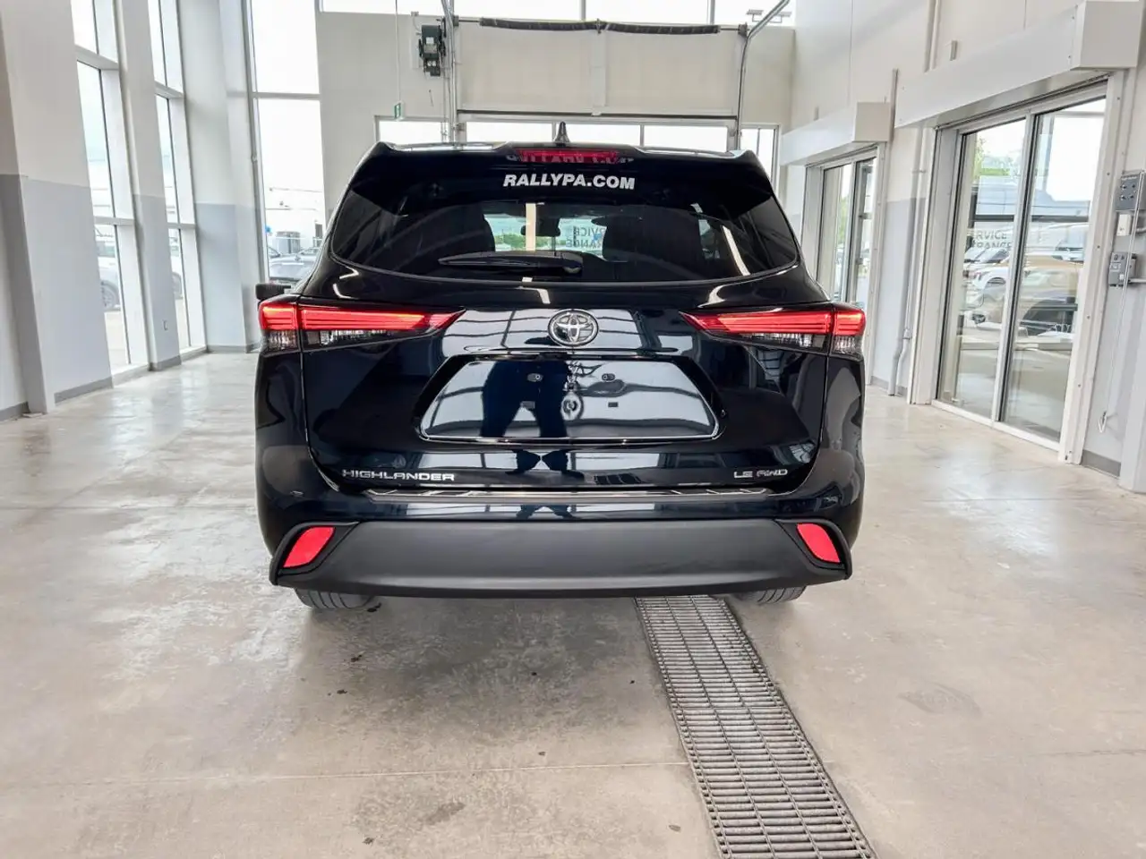 Toyota Highlander снимка Toyota Highlander