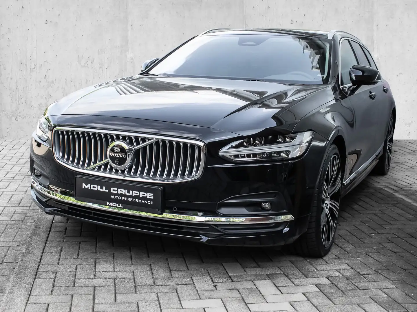 Volvo V90 Kombi B4 (Diesel) Mild-Hybrid Ultimate Bright Nero - 1