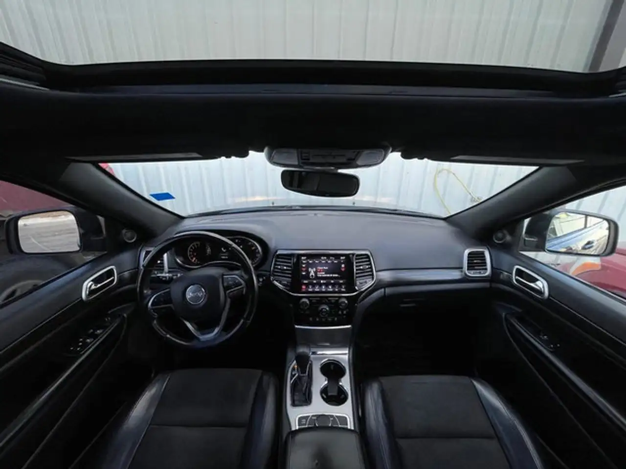 Jeep Grand Cherokee снимка Jeep Grand Cherokee