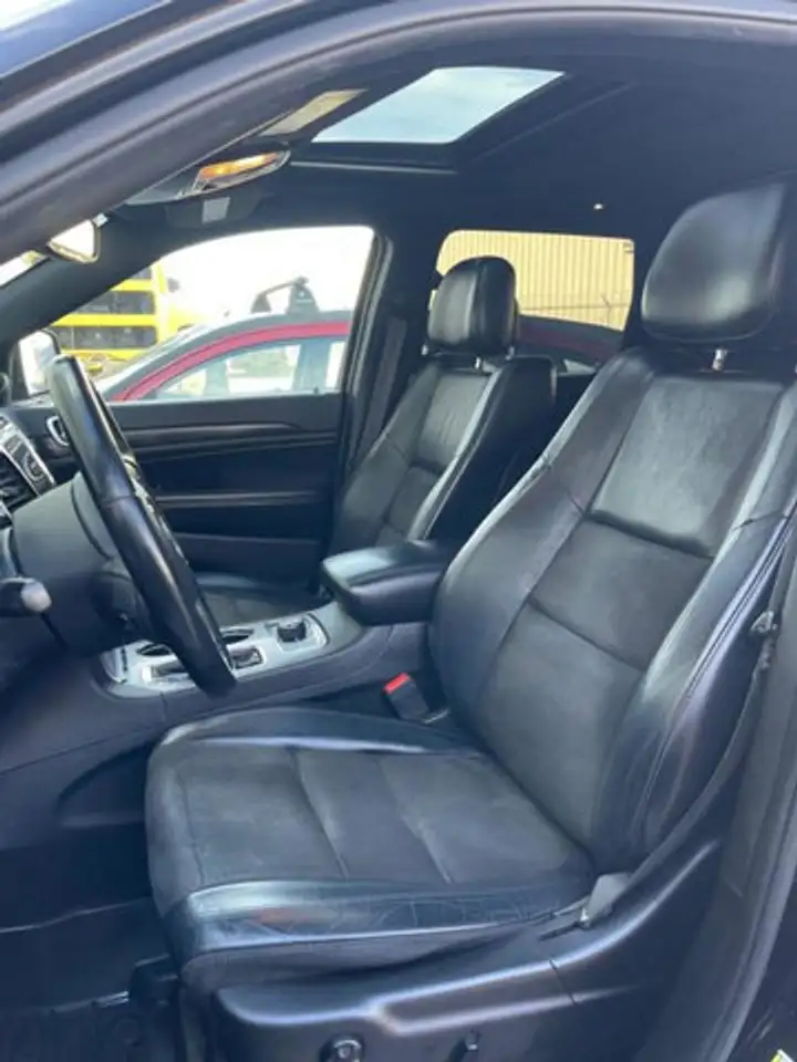 Jeep Grand Cherokee снимка Jeep Grand Cherokee