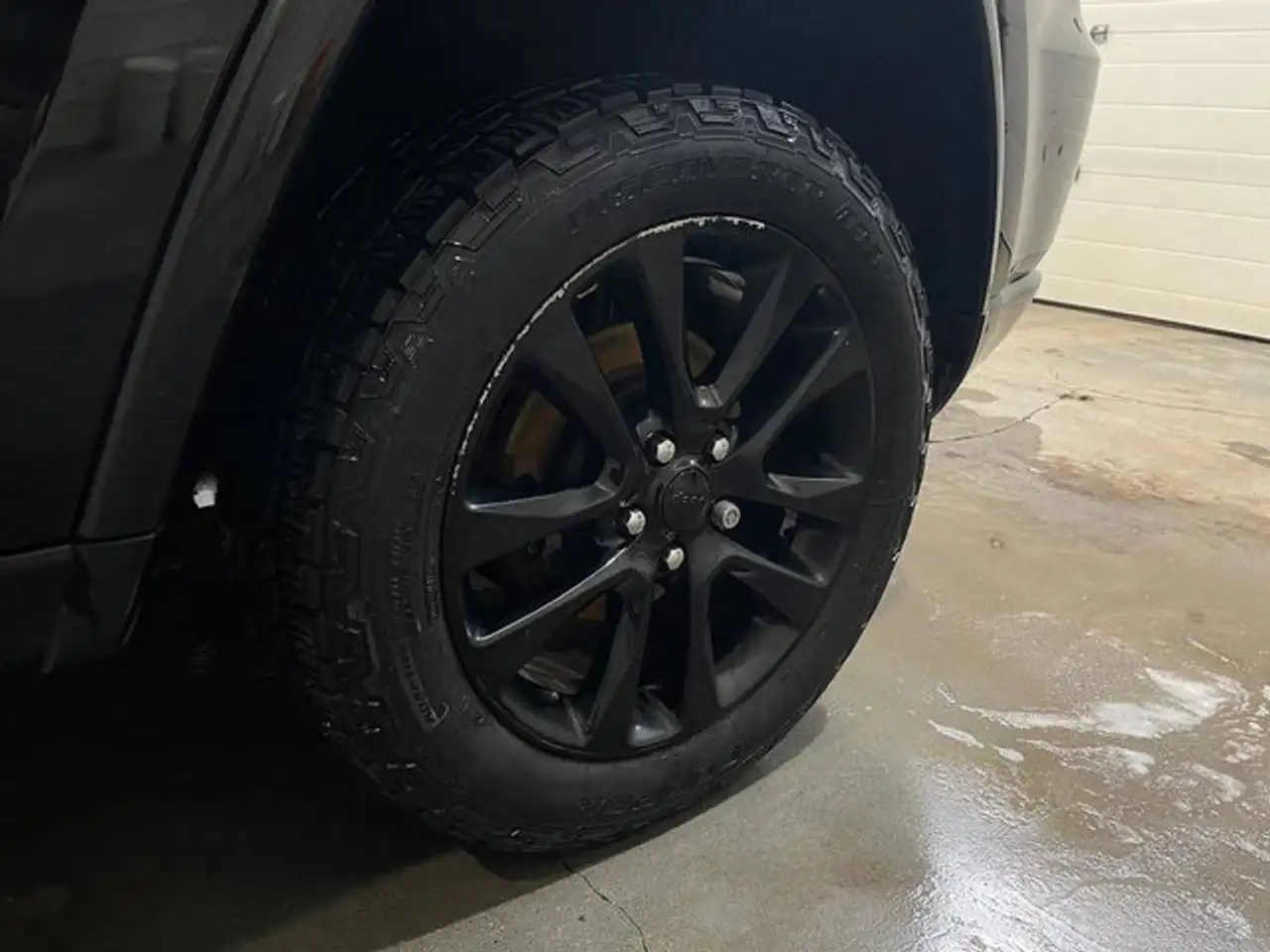Jeep Grand Cherokee снимка Jeep Grand Cherokee