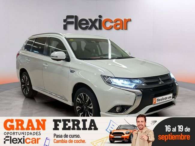 Mitsubishi Outlander PHEV Kaiteki 4WD - foto 1