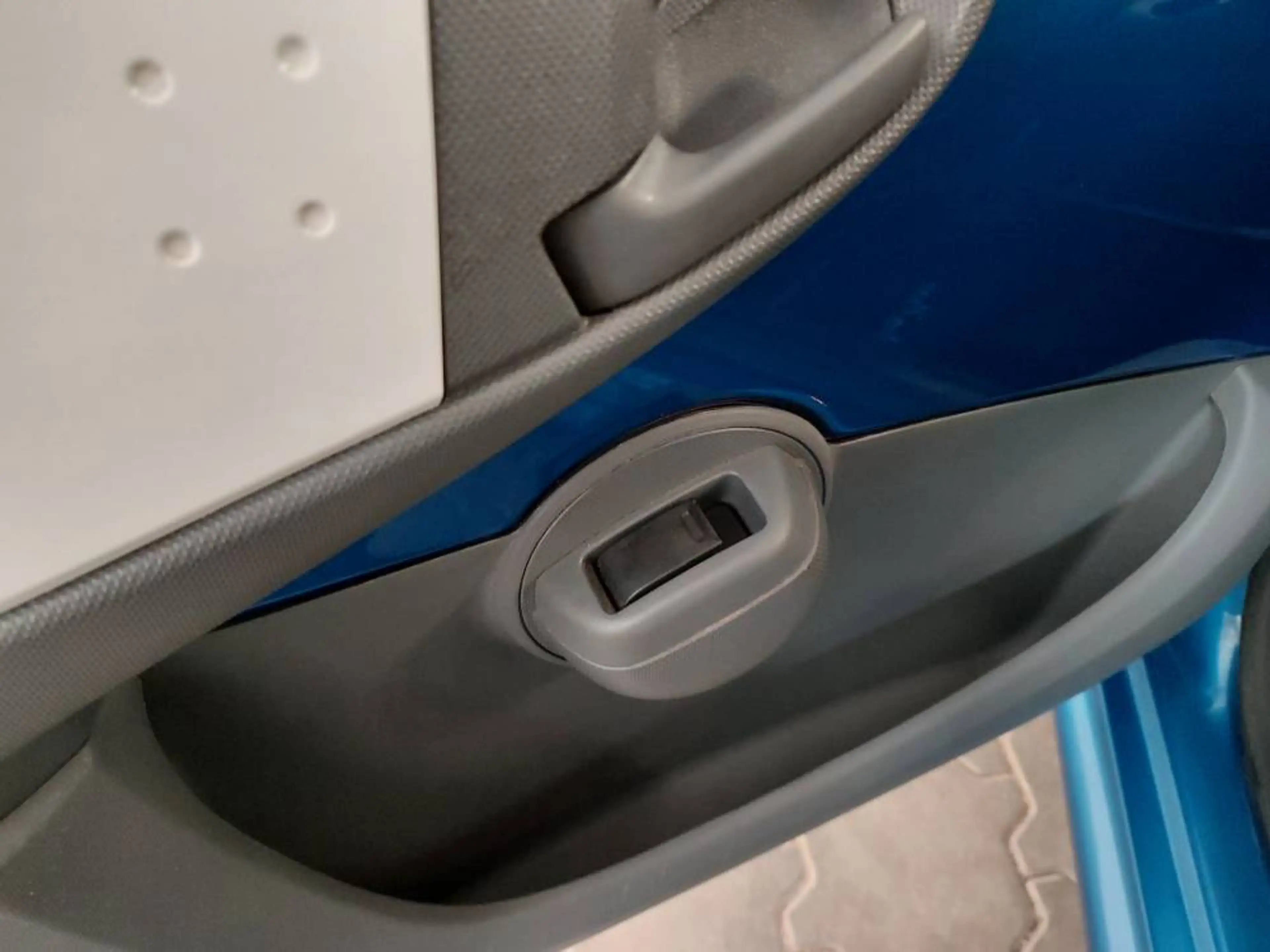 Peugeot 107 — photo 12