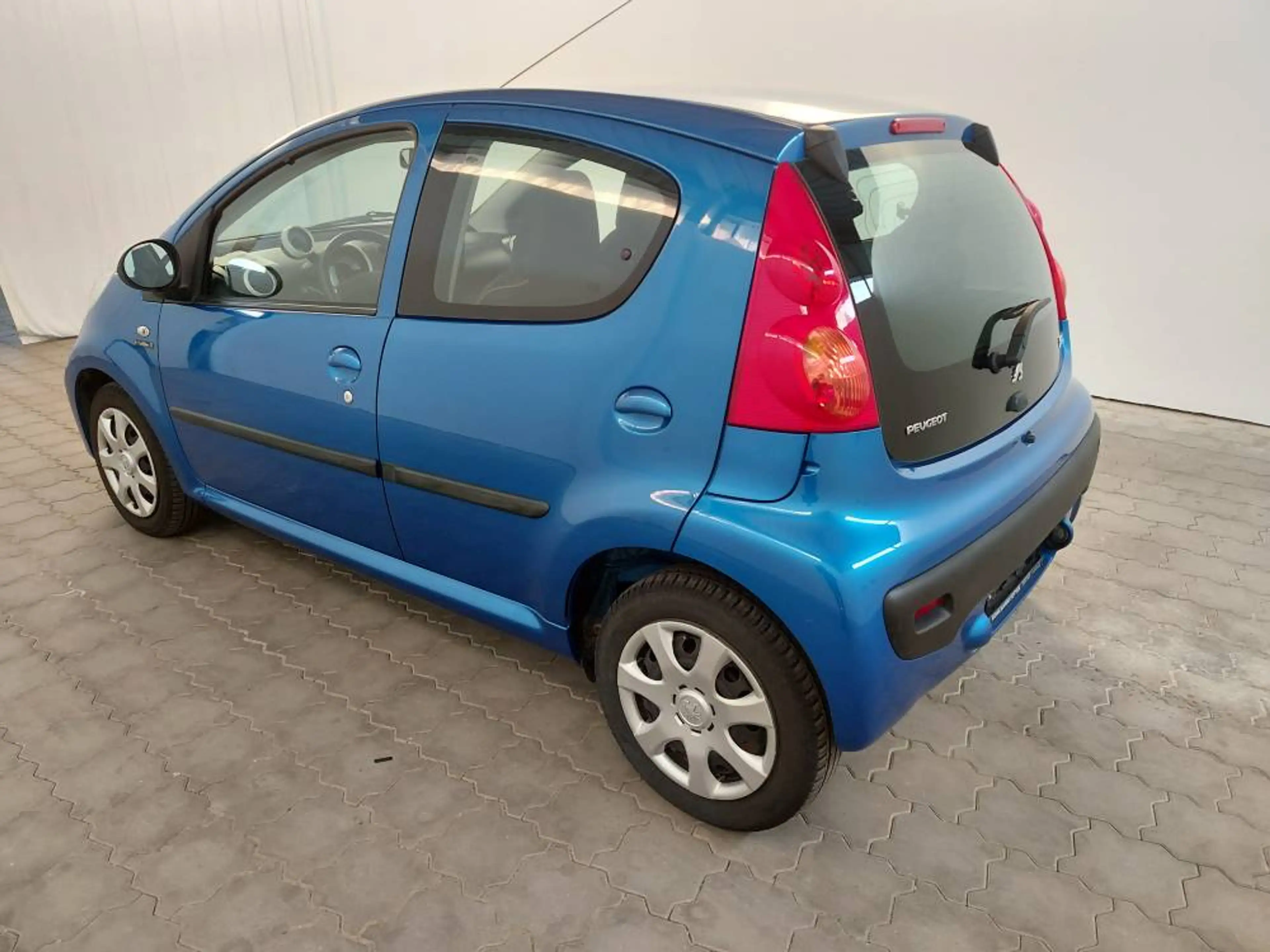 Peugeot 107 — photo 3