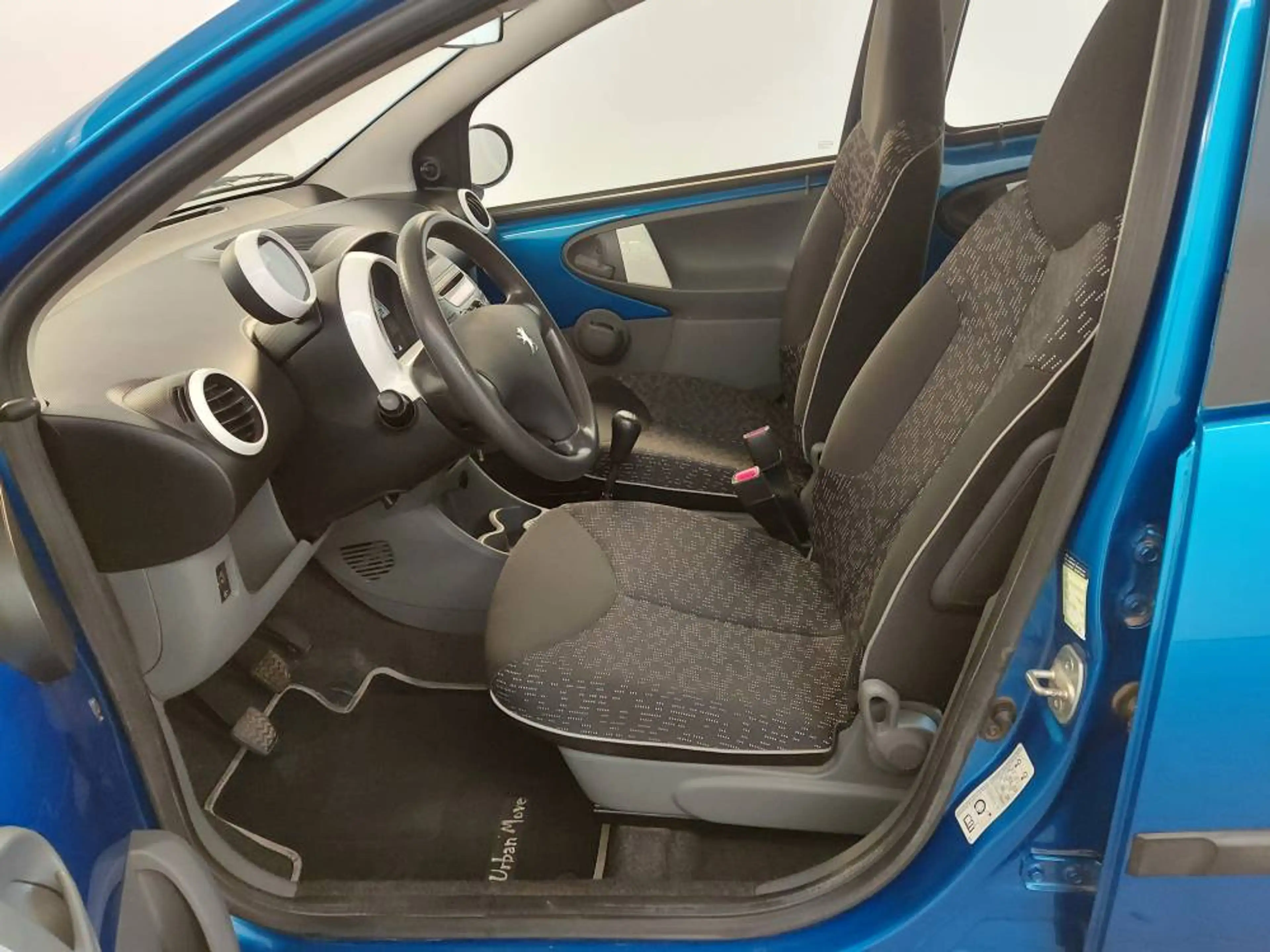 Peugeot 107 — photo 5