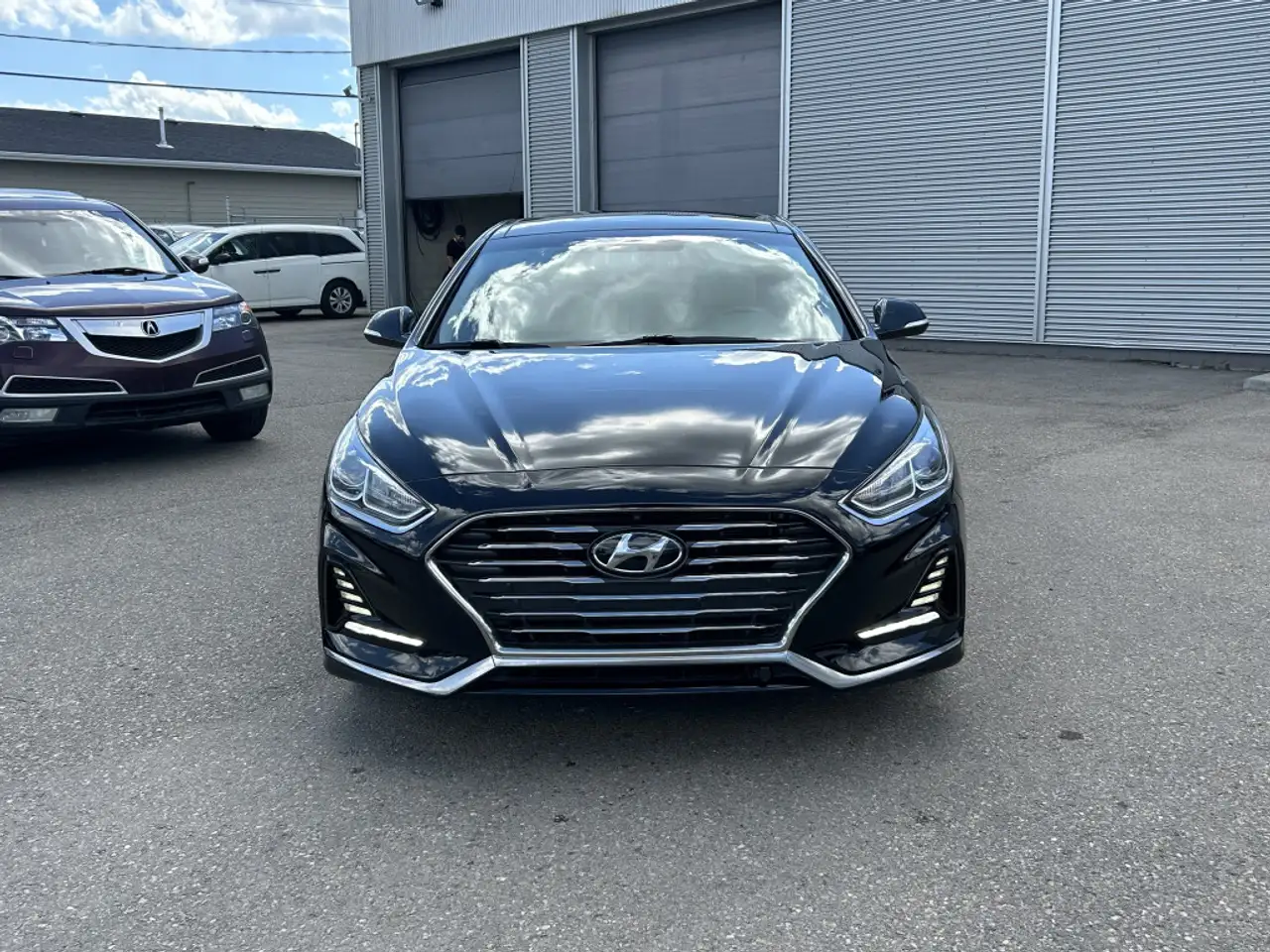 Hyundai SONATA снимка Hyundai SONATA
