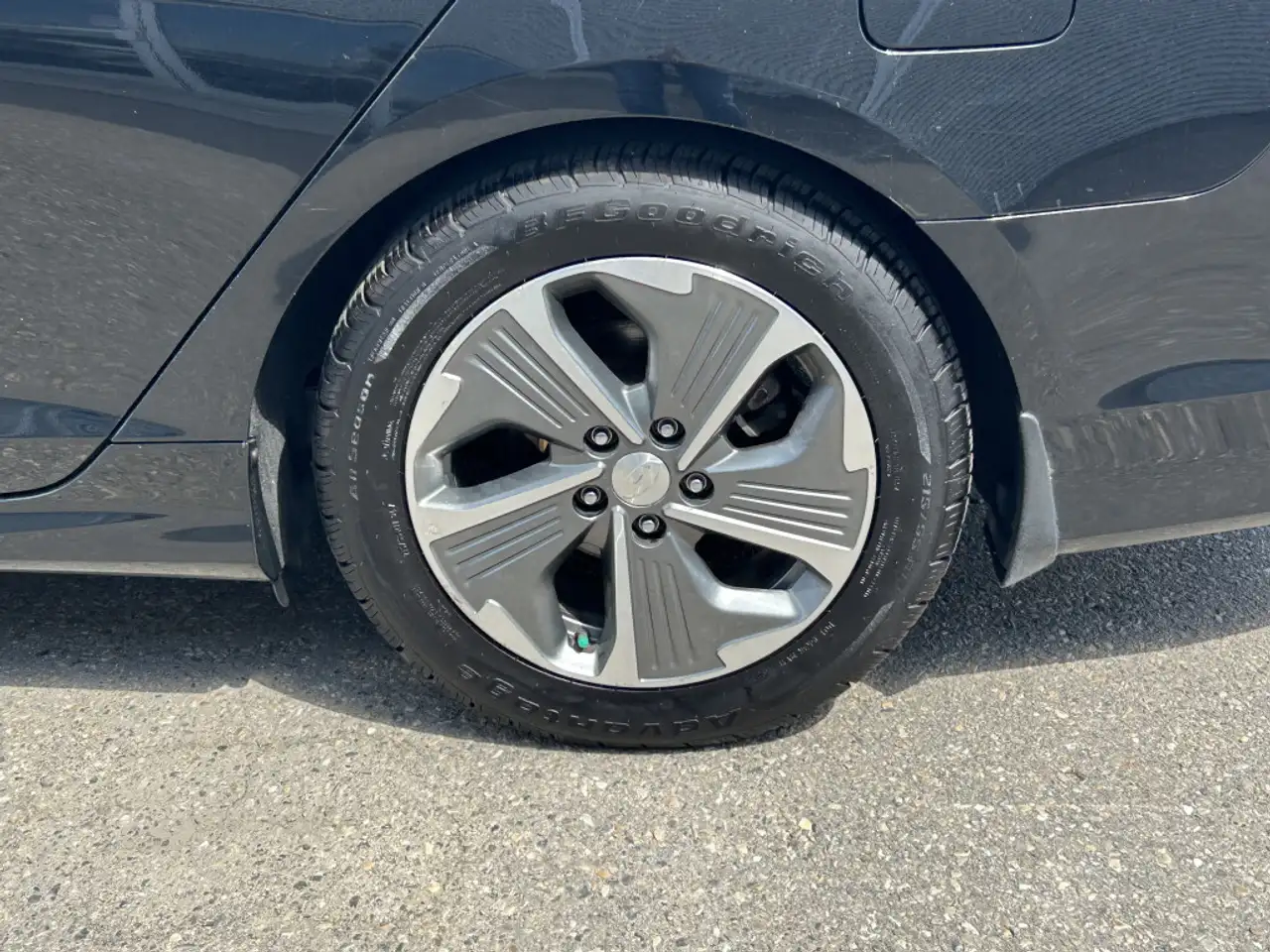 Hyundai SONATA снимка Hyundai SONATA
