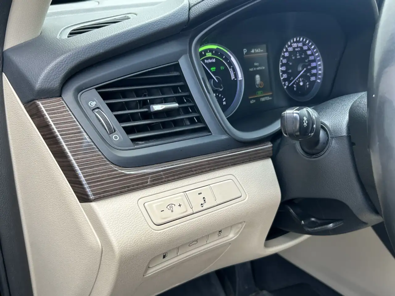 Hyundai SONATA снимка Hyundai SONATA