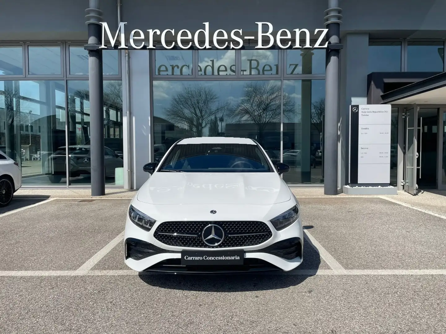 Mercedes-Benz A 180 d Automatic Biały - 2