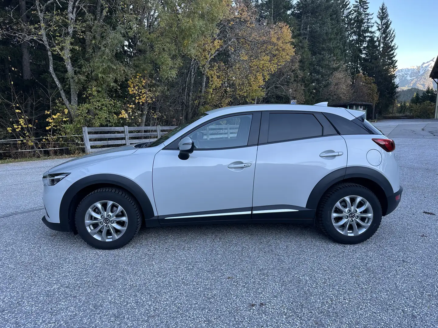 Mazda CX-3 G120 Revolution Weiß - 2
