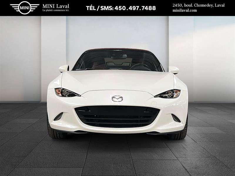 2021 Mazda MX-5 Miata Roadster