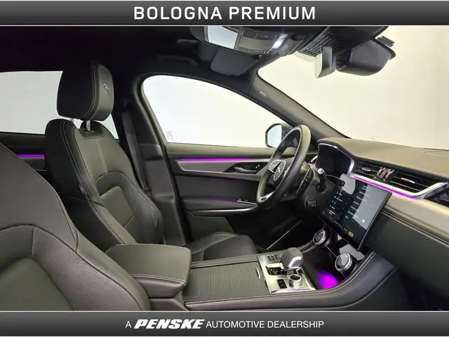 Jaguar F-Pace view 3