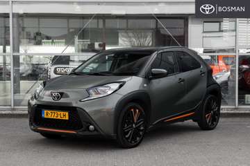 1.0 VVT-i MT Play Limited Edition Uitgevoerd