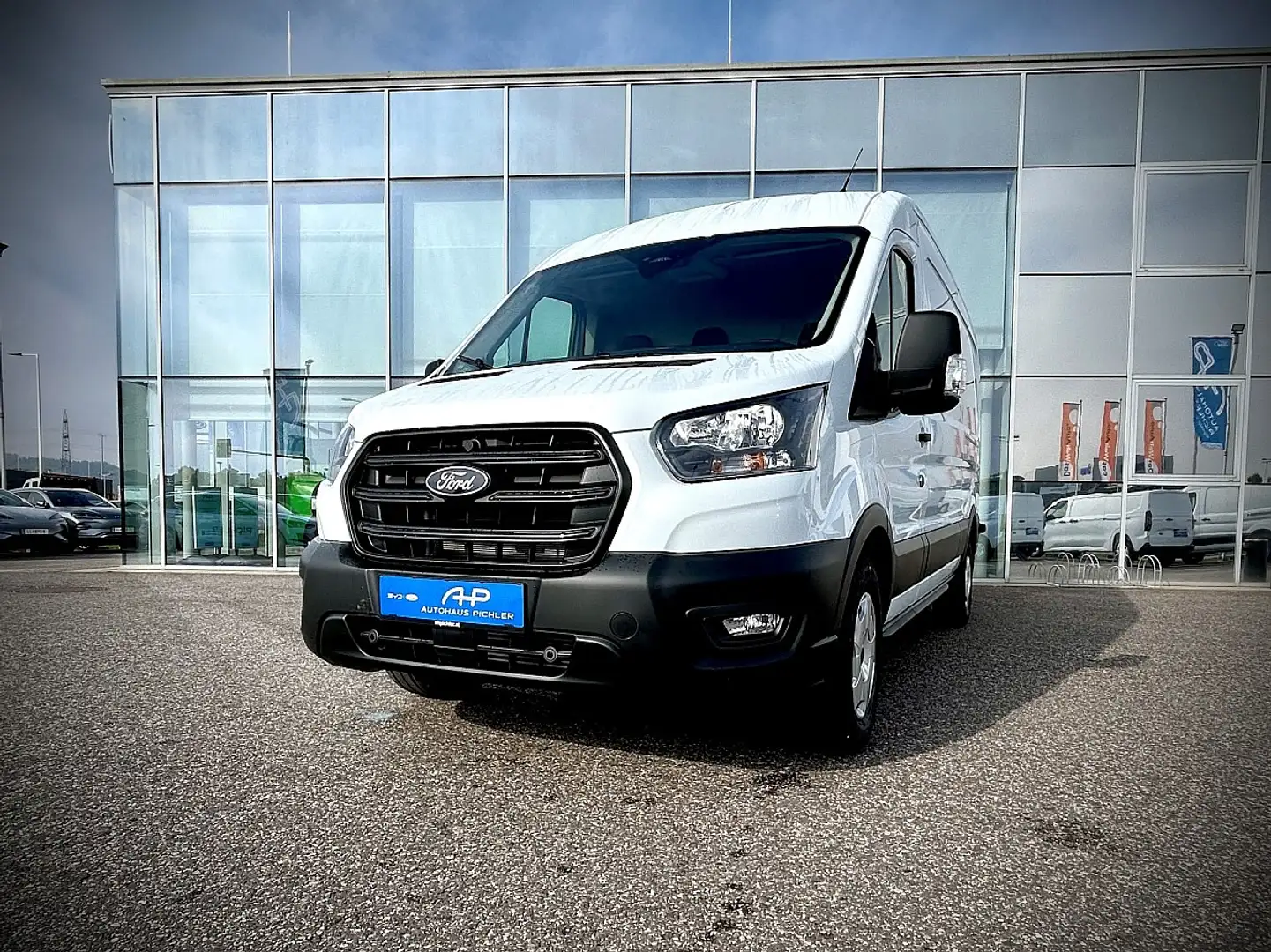 Ford Transit Transit Kasten Trend 350L3H2 2,0 EcoBlue 165PS... Weiß - 2