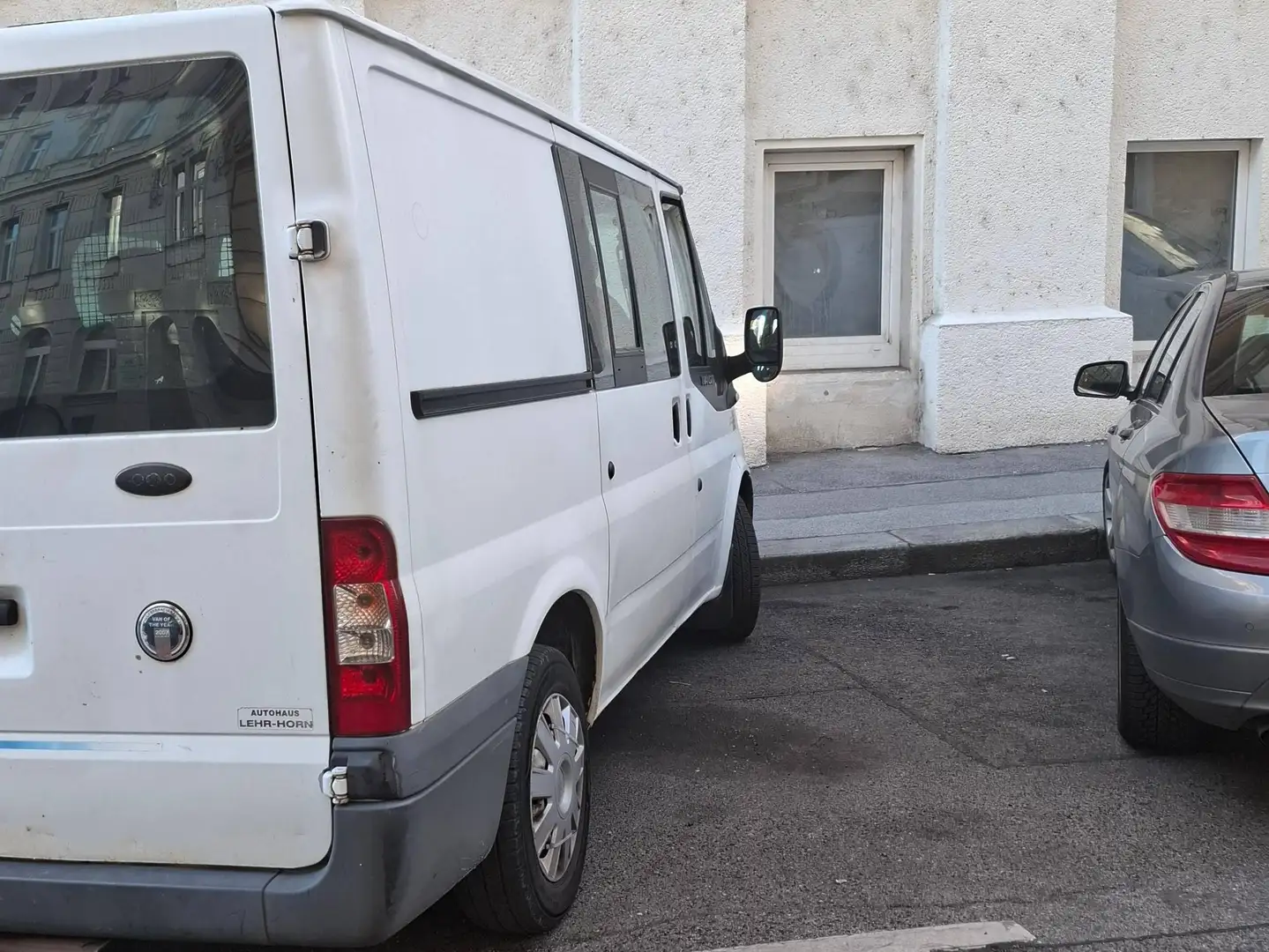 Ford Transit Transit FT 260 K Vario 4.23 2,2 TDCi Vario Weiß - 1
