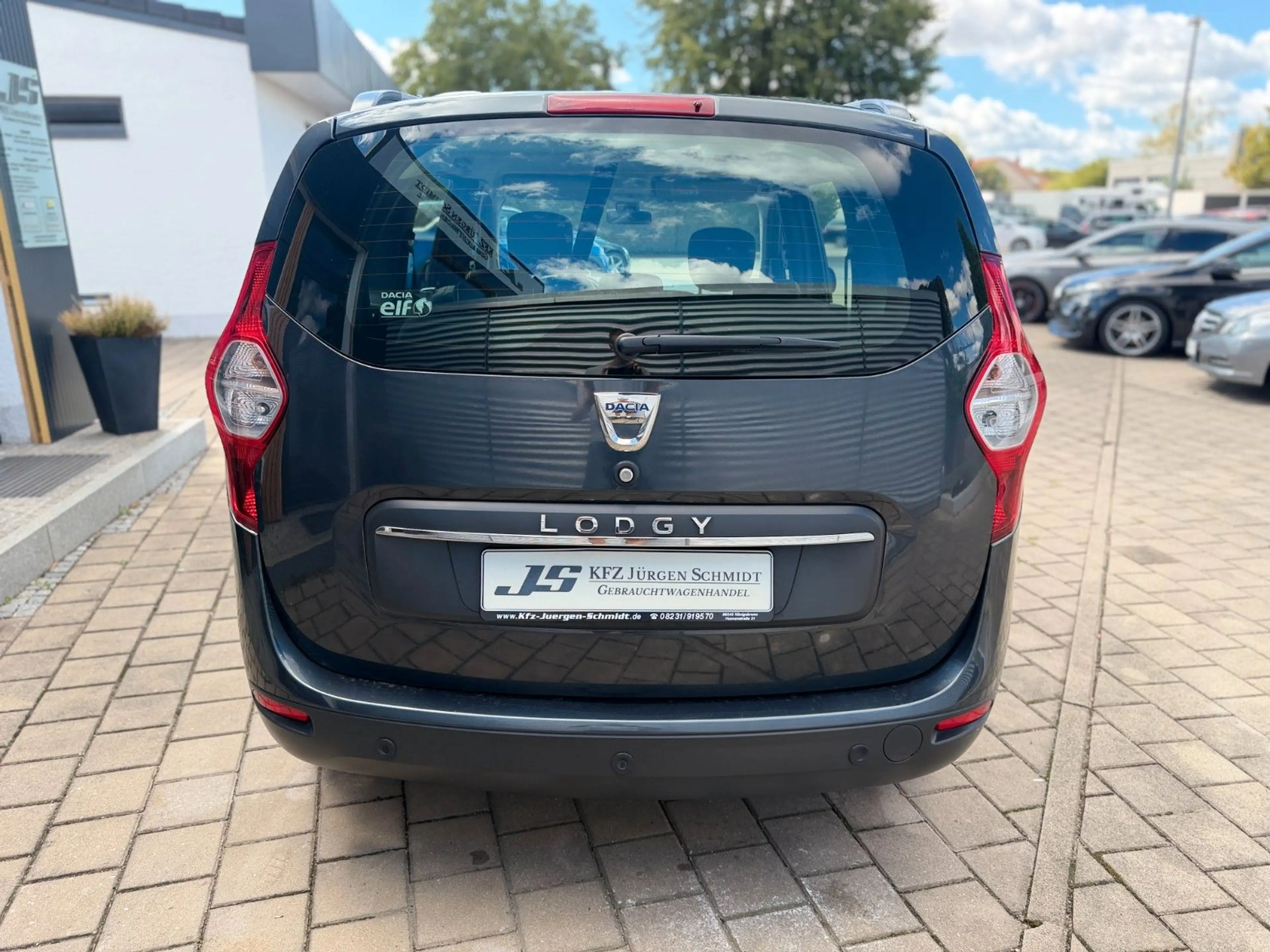 Dacia Lodgy 1,6 SCe Comfort Klima 7 Sitzer 1.Hand — photo 5