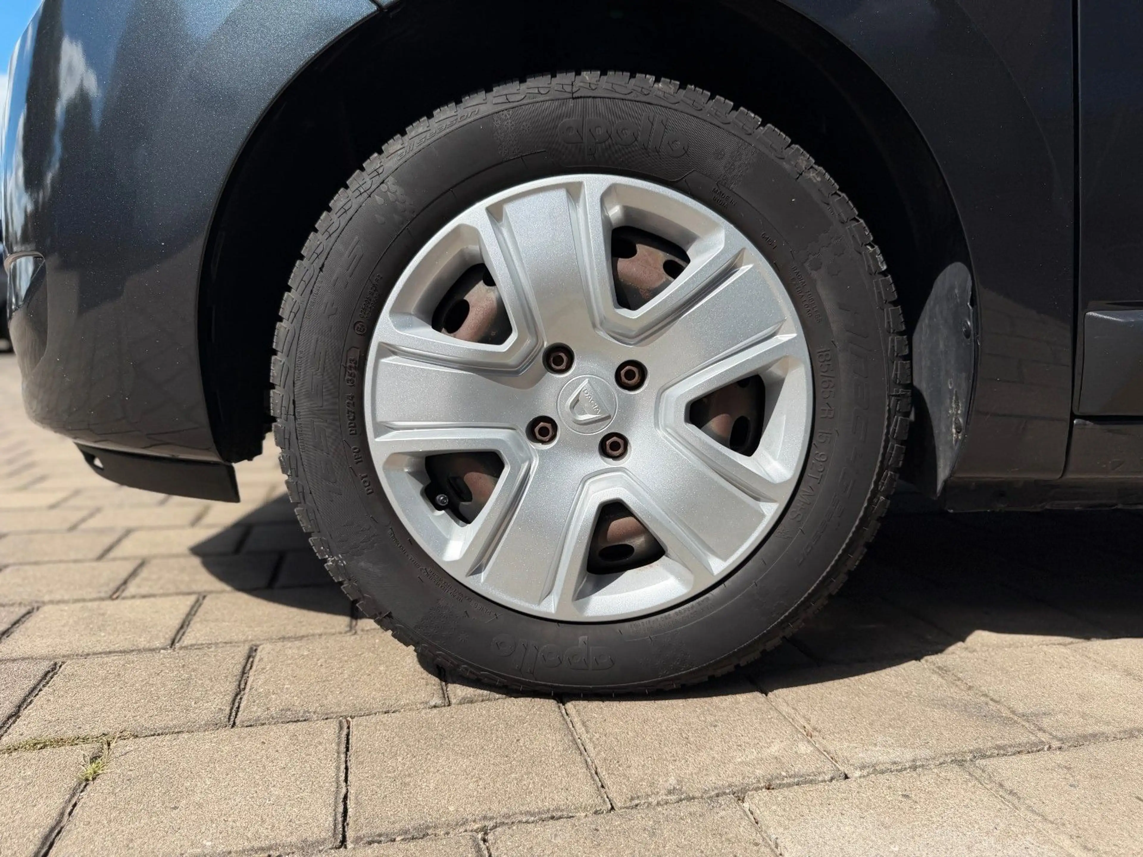 Dacia Lodgy 1,6 SCe Comfort Klima 7 Sitzer 1.Hand — photo 10