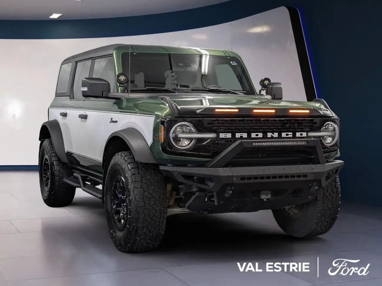 Ford Bronco снимка Ford Bronco