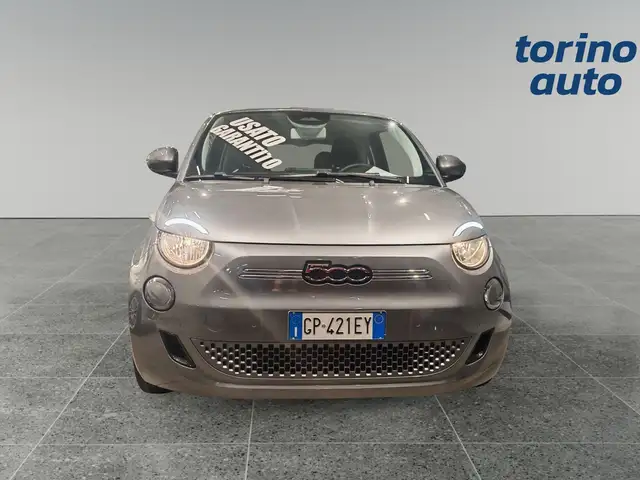 Fiat 500 view 2