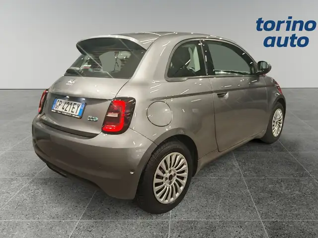 Fiat 500 view 5