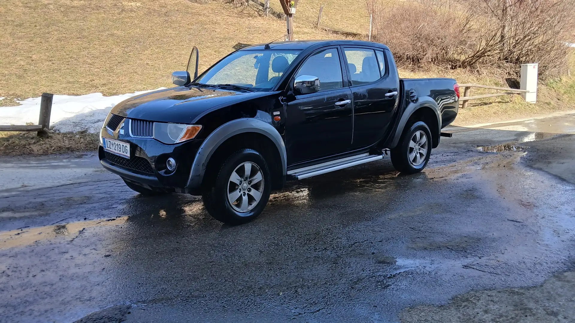 Mitsubishi L200 - 1