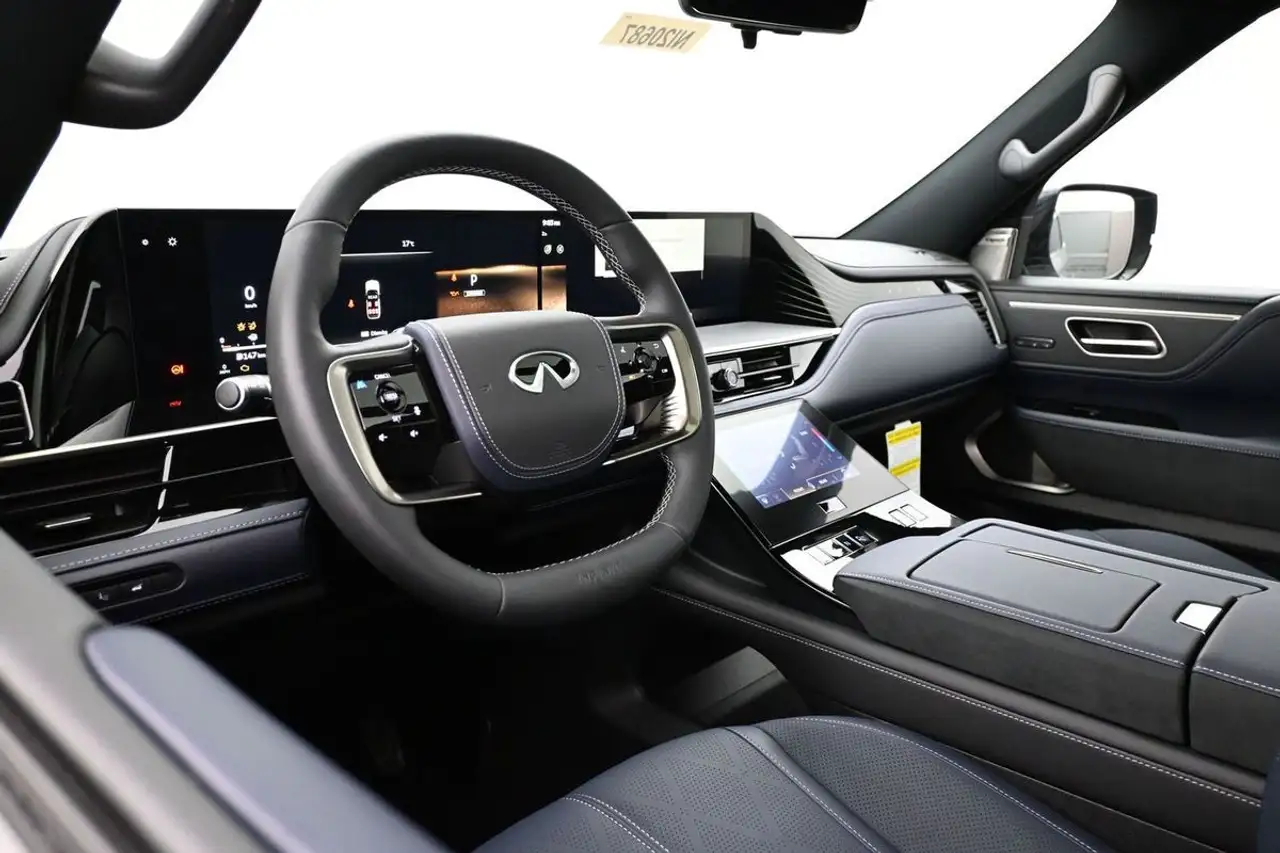 Infiniti QX80 снимка Infiniti QX80