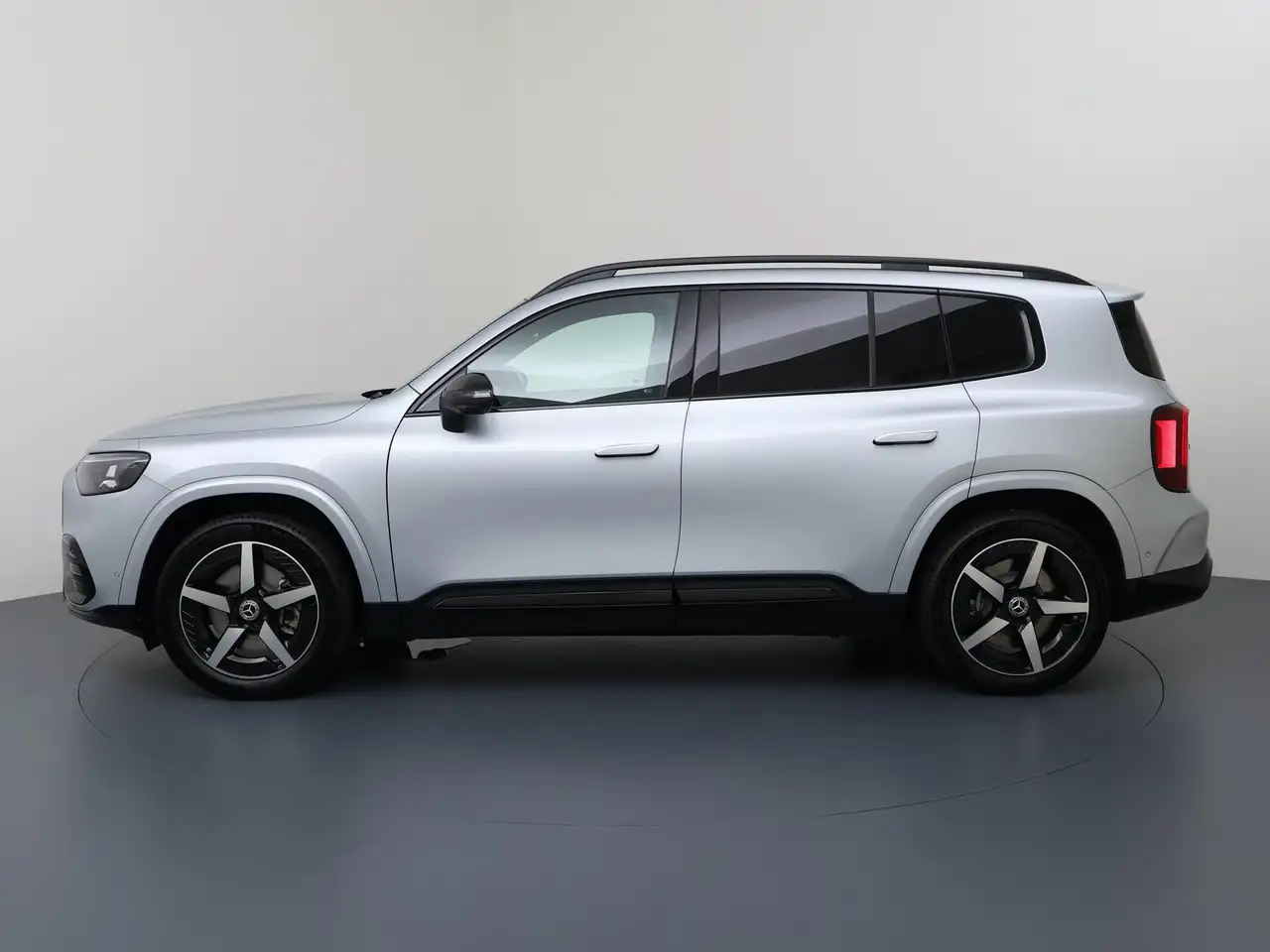 Mercedes-Benz GLB 2026