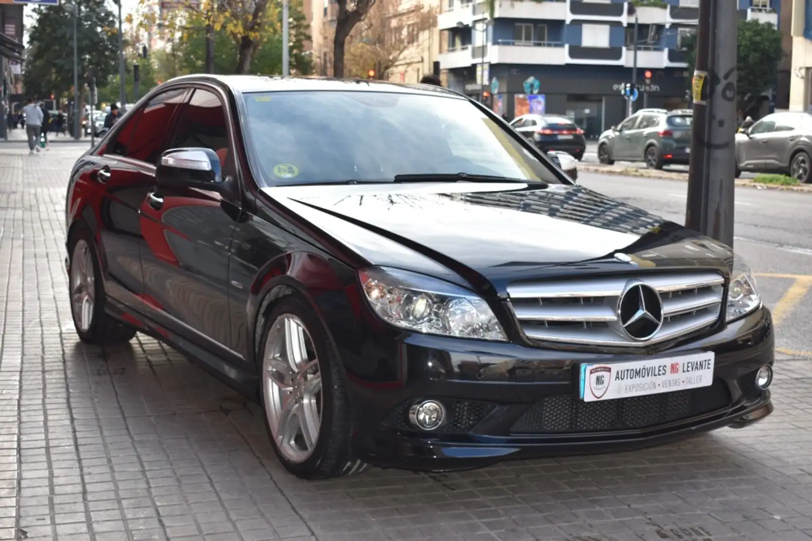 Mercedes-Benz C 220 220CDI Avantgarde Aut. Negro - 2