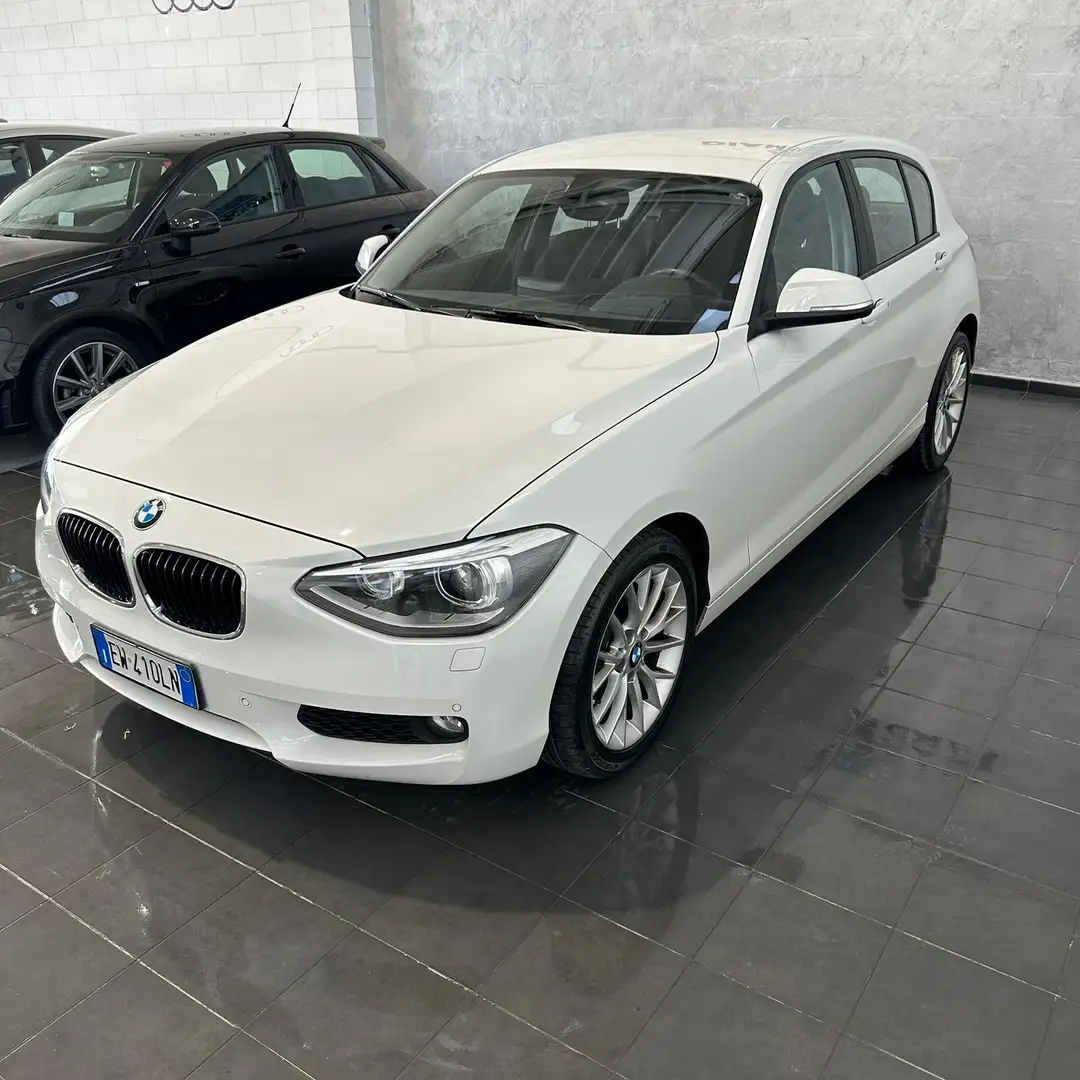 BMW 118 118d 5p. Sport Bianco - 2