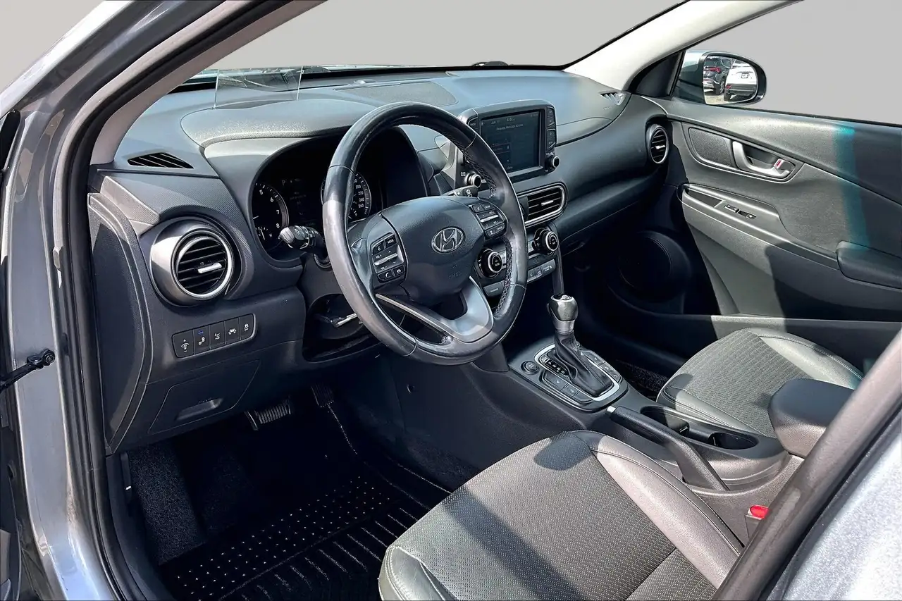 Hyundai KONA снимка Hyundai KONA