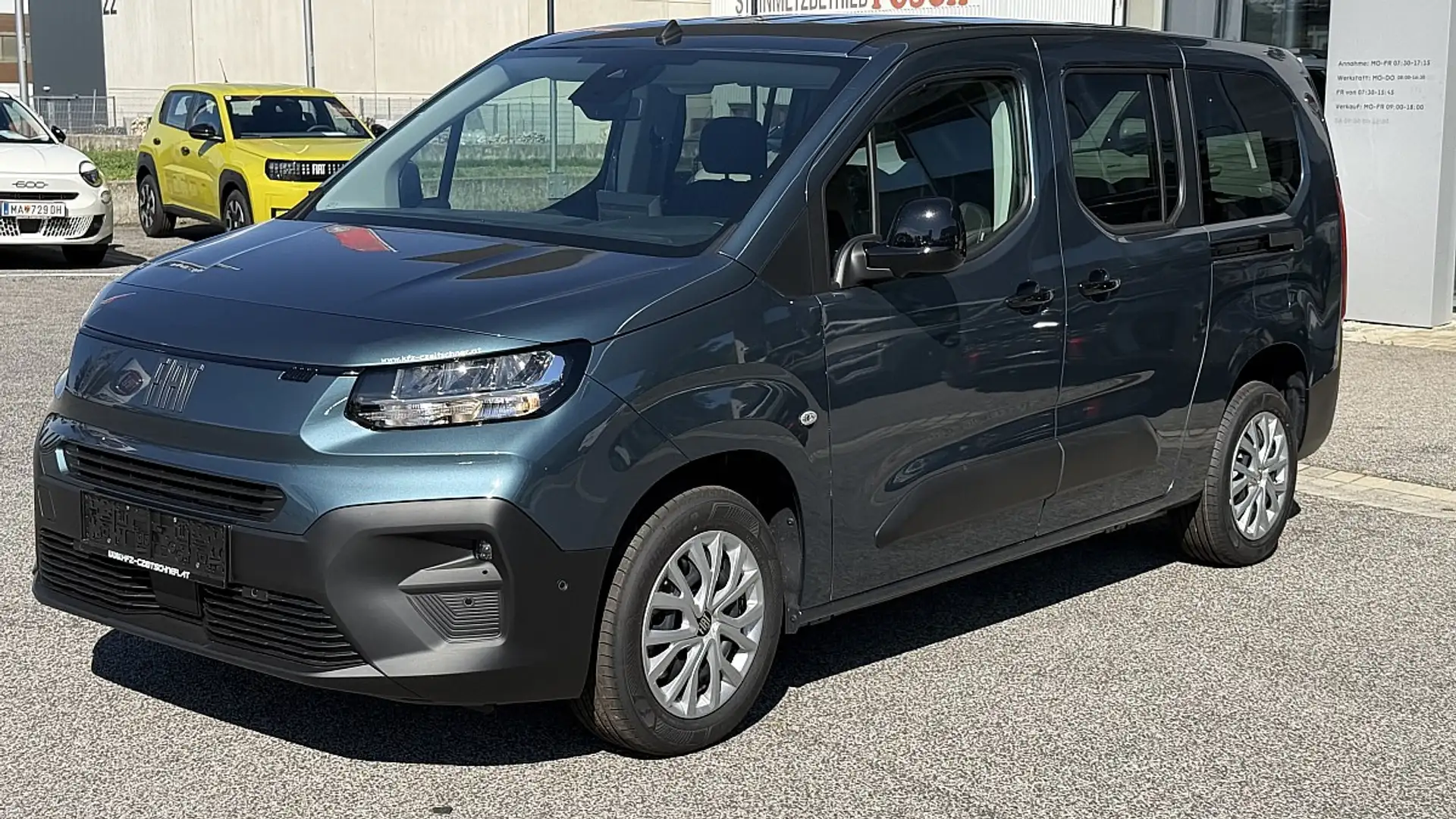 Fiat Doblo XL BlueHDi 130 S&S Aut. Blau - 1