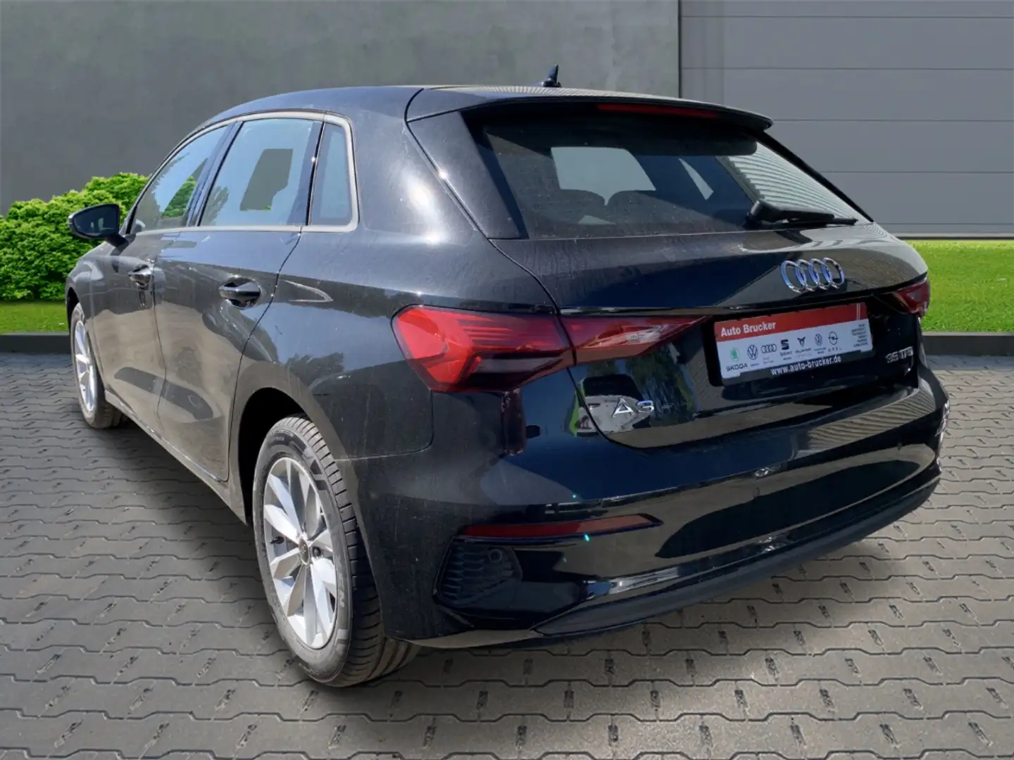 Audi A3 Sportback 35 TFSI 1.5+Alu+FSE+LED+Klimaautomatik+T Schwarz - 2
