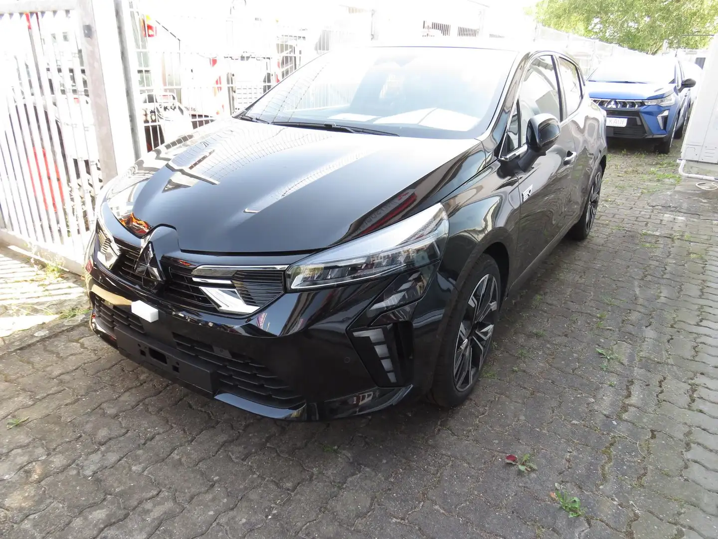 Mitsubishi Colt Edition Hybrid Android Auto/Apple Carplay Schwarz - 1