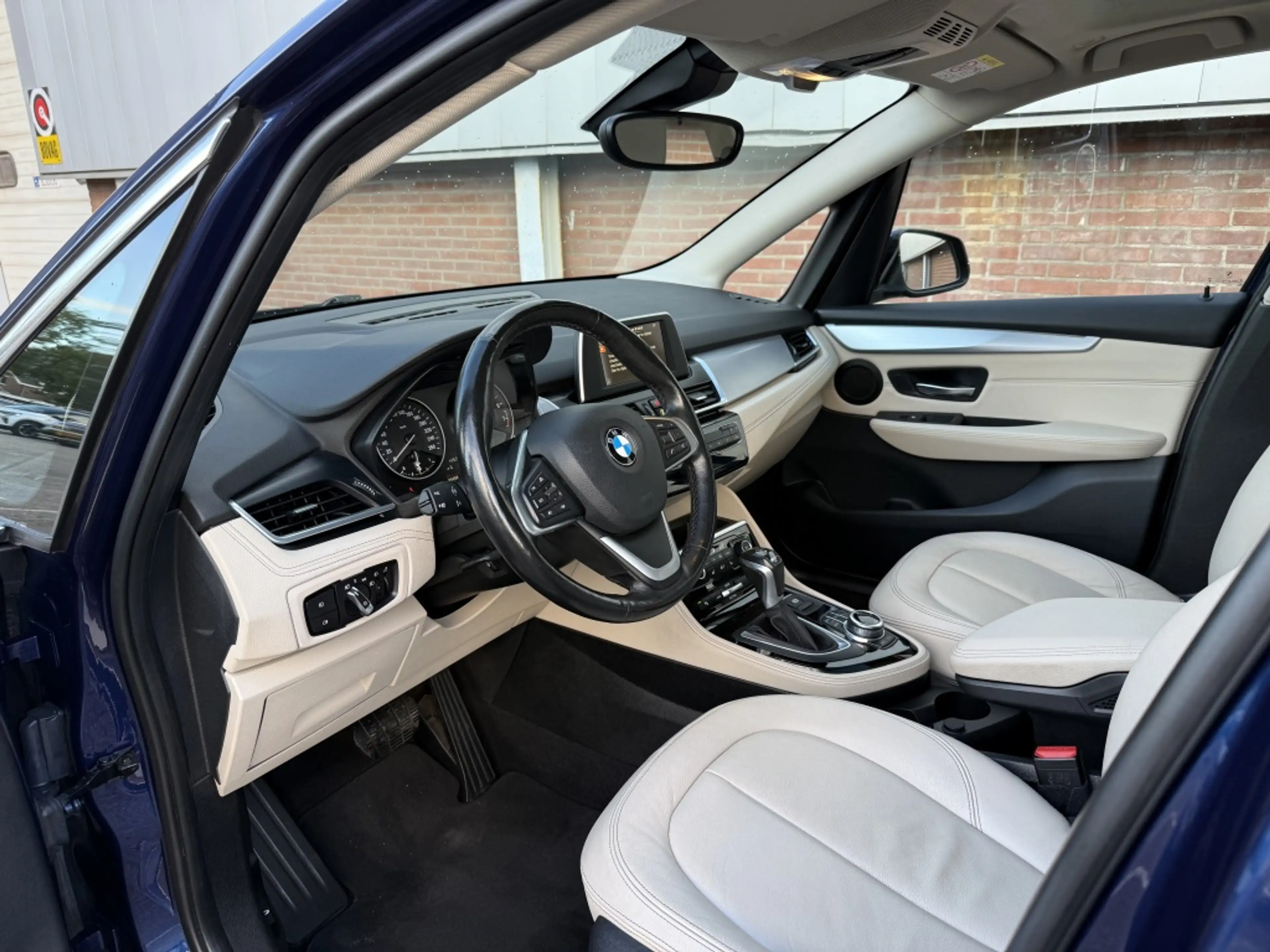 BMW 225 2-serie Active Tourer 225xe Luxury | Panoramadak | — photo 17
