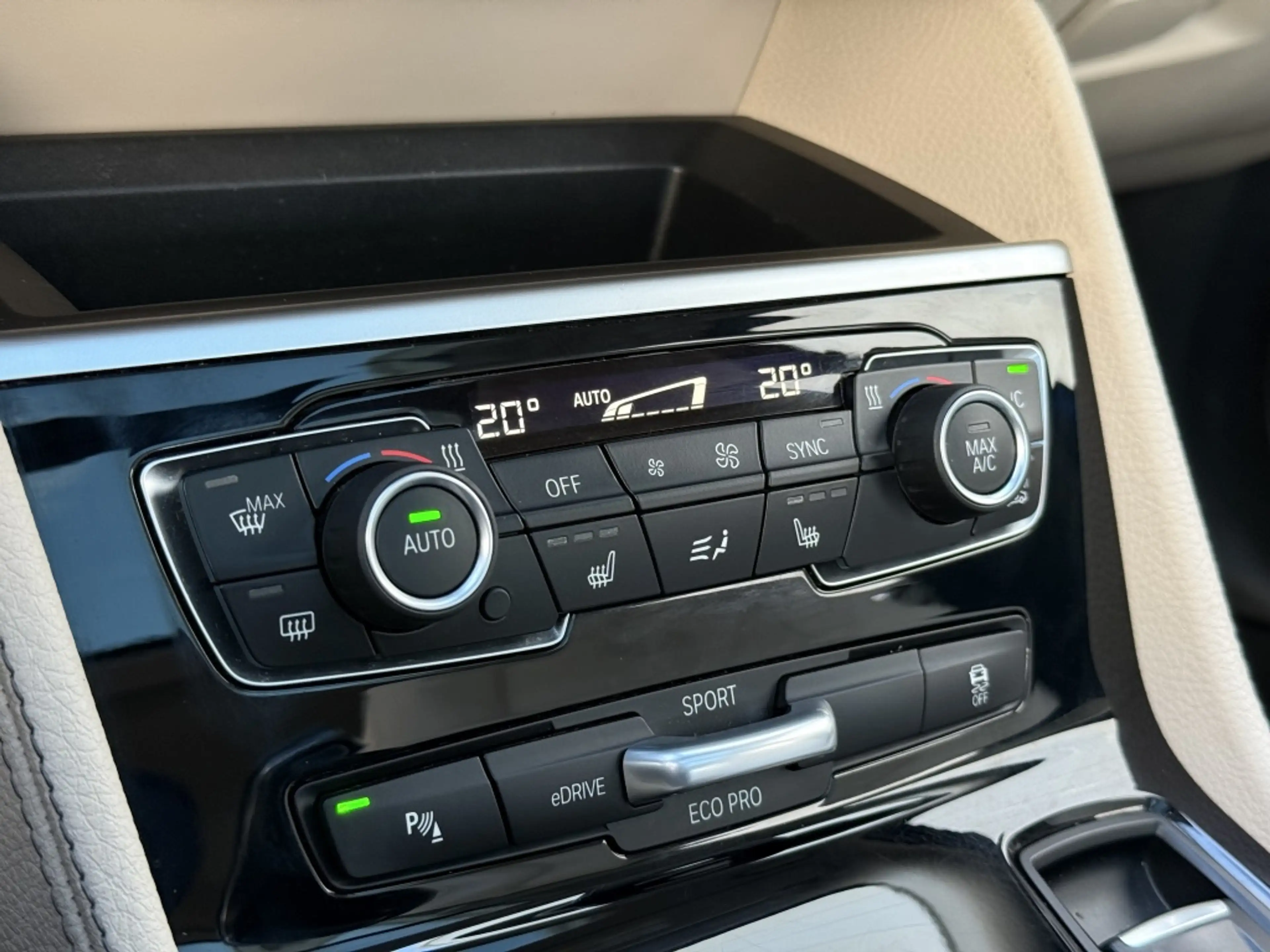 BMW 225 2-serie Active Tourer 225xe Luxury | Panoramadak | — photo 21