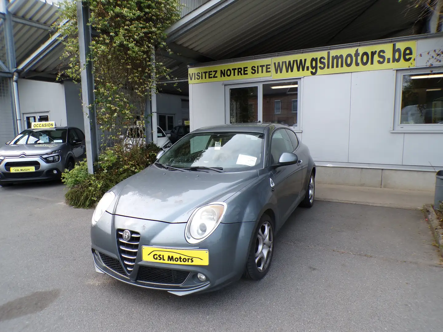 Alfa Romeo MiTo 1.3JTD 95cv 3 portes gris 06/12 Airco Capteurs CD Grijs - 1