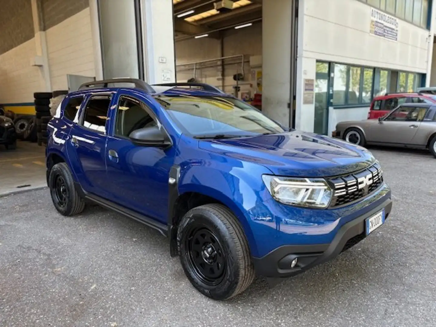 Dacia Duster Duster II 2021 1.0 tce Comfort Gpl 4x2 100cv Blauw - 2