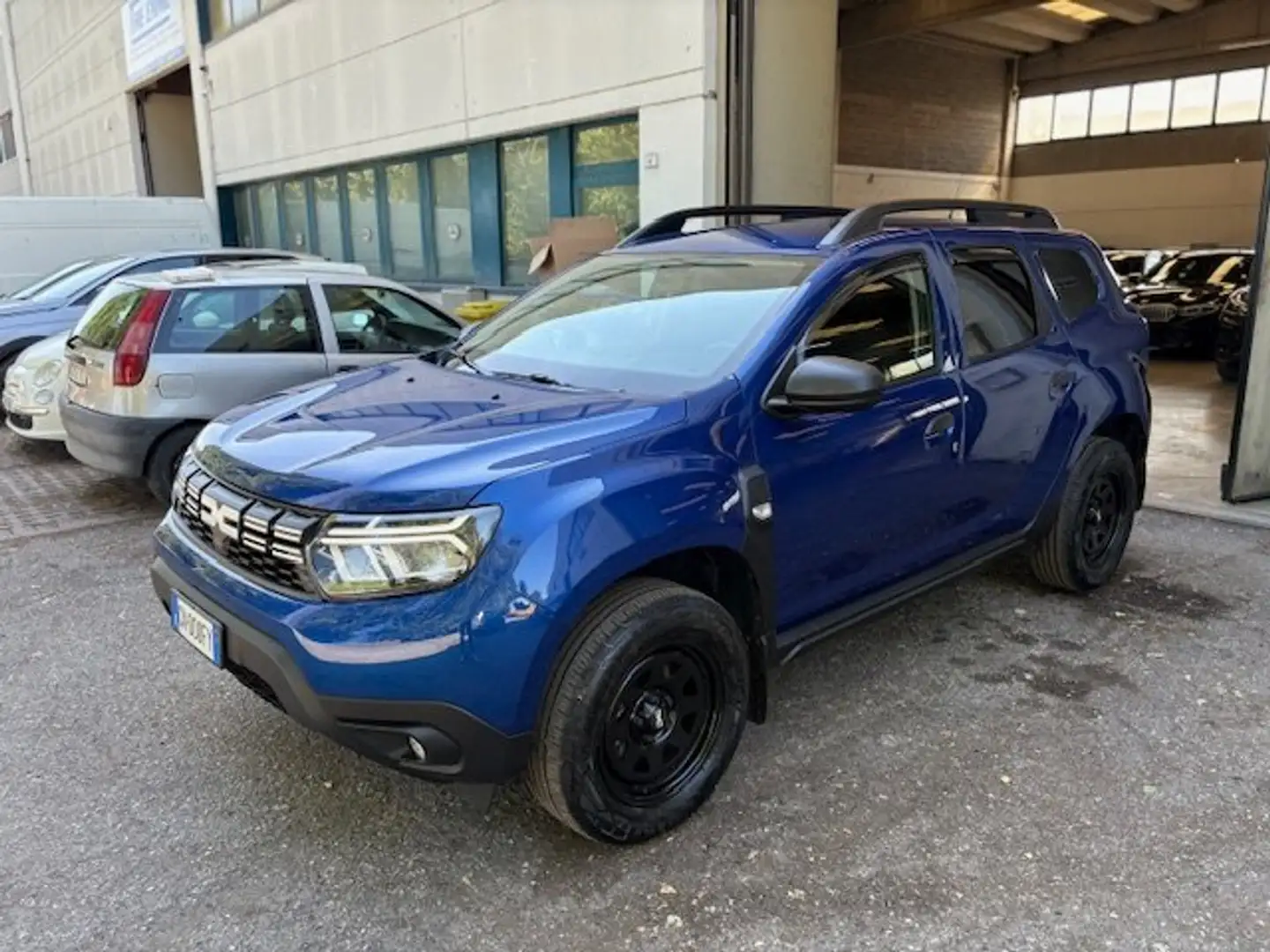 Dacia Duster Duster II 2021 1.0 tce Comfort Gpl 4x2 100cv Blauw - 1