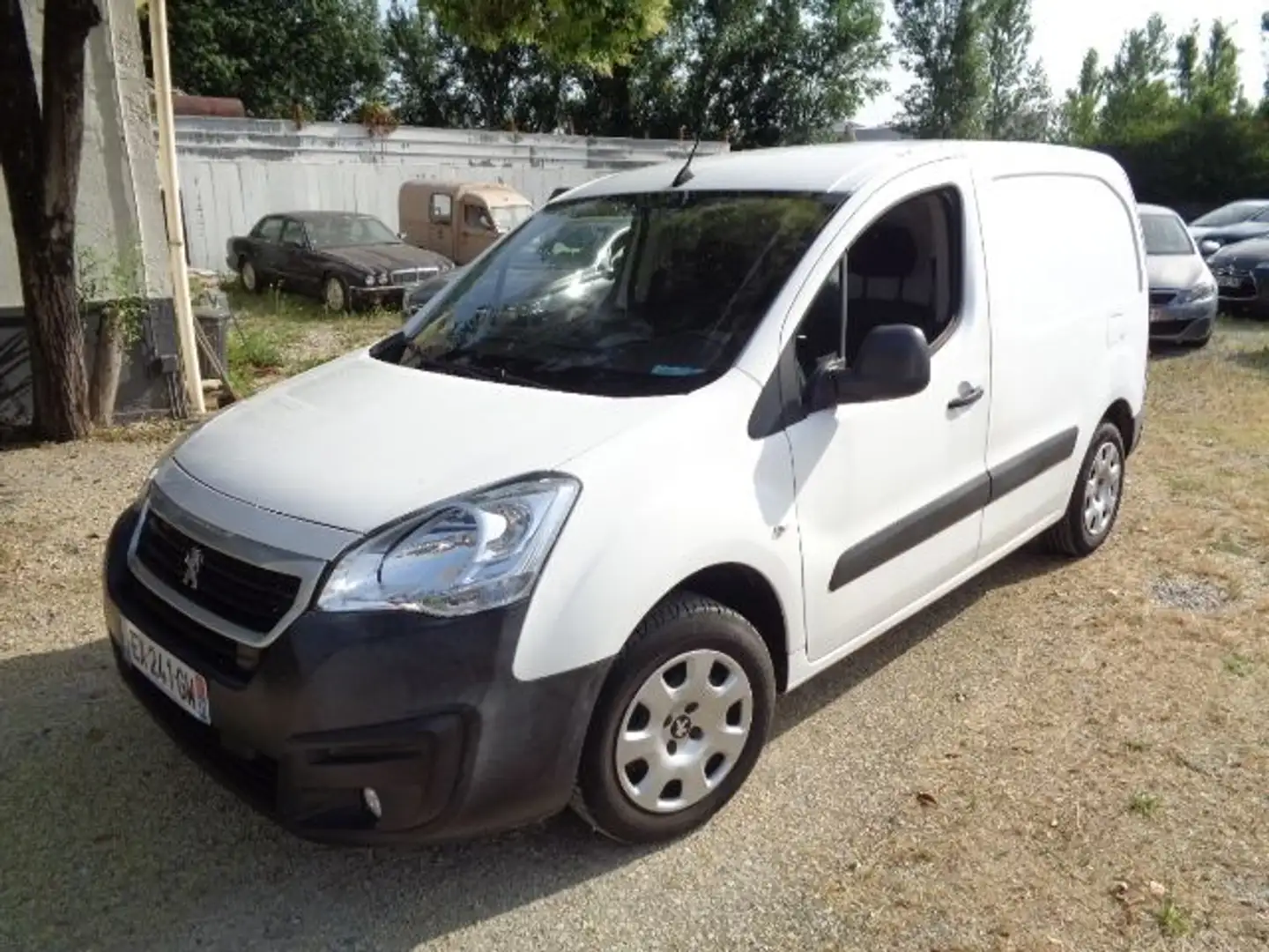 Peugeot Partner STANDARD 1.6 BLUEHDI 100CH PREMIUM PACK Blanc - 1