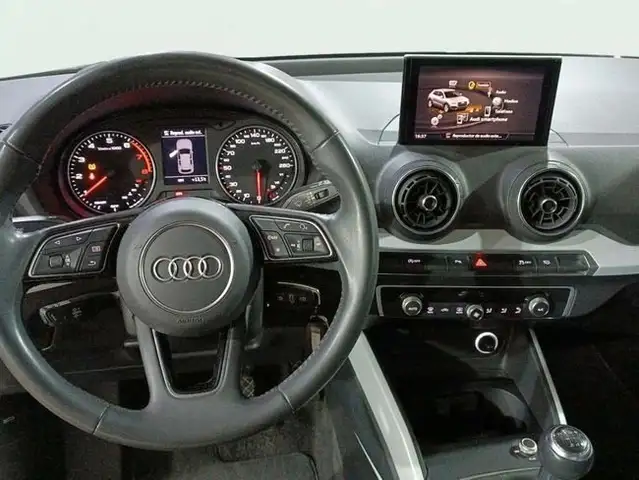 Audi Q2 view 12