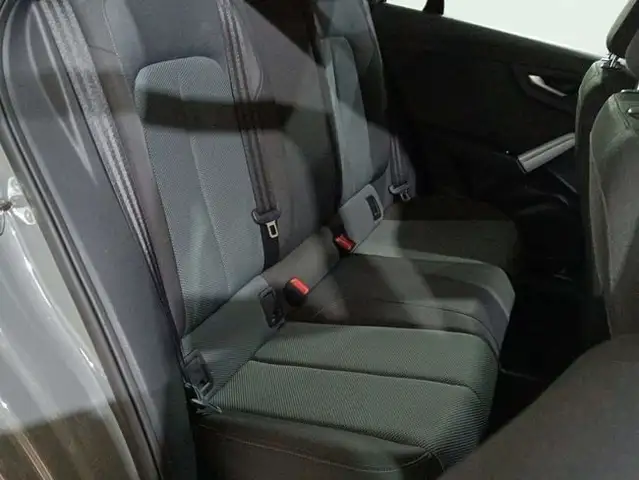 Audi Q2 view 15