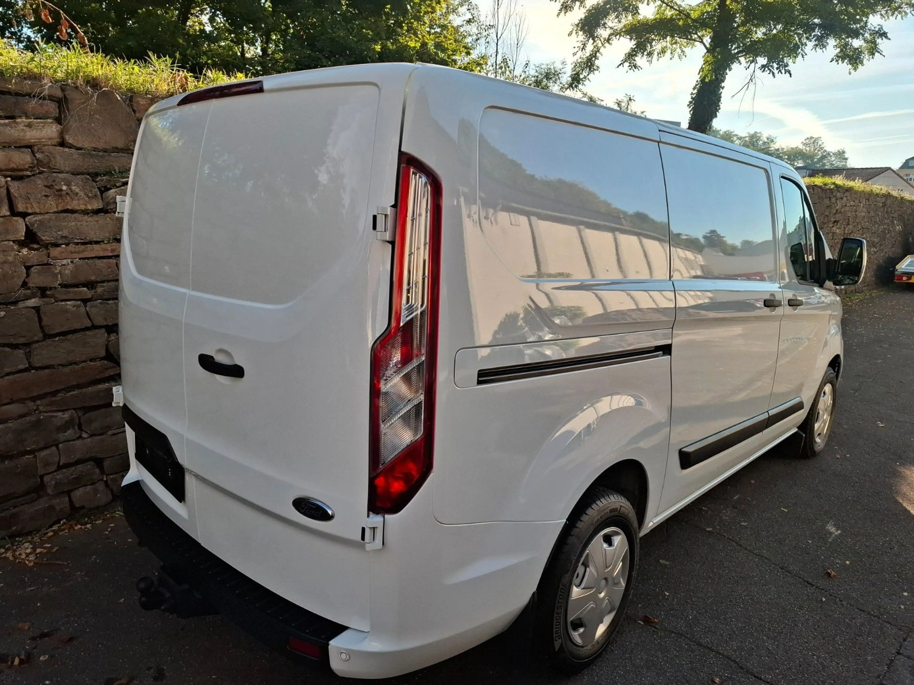 Ford Transit Custom 280 L1H1 Trend Kamera Nav Sortimo — photo 6
