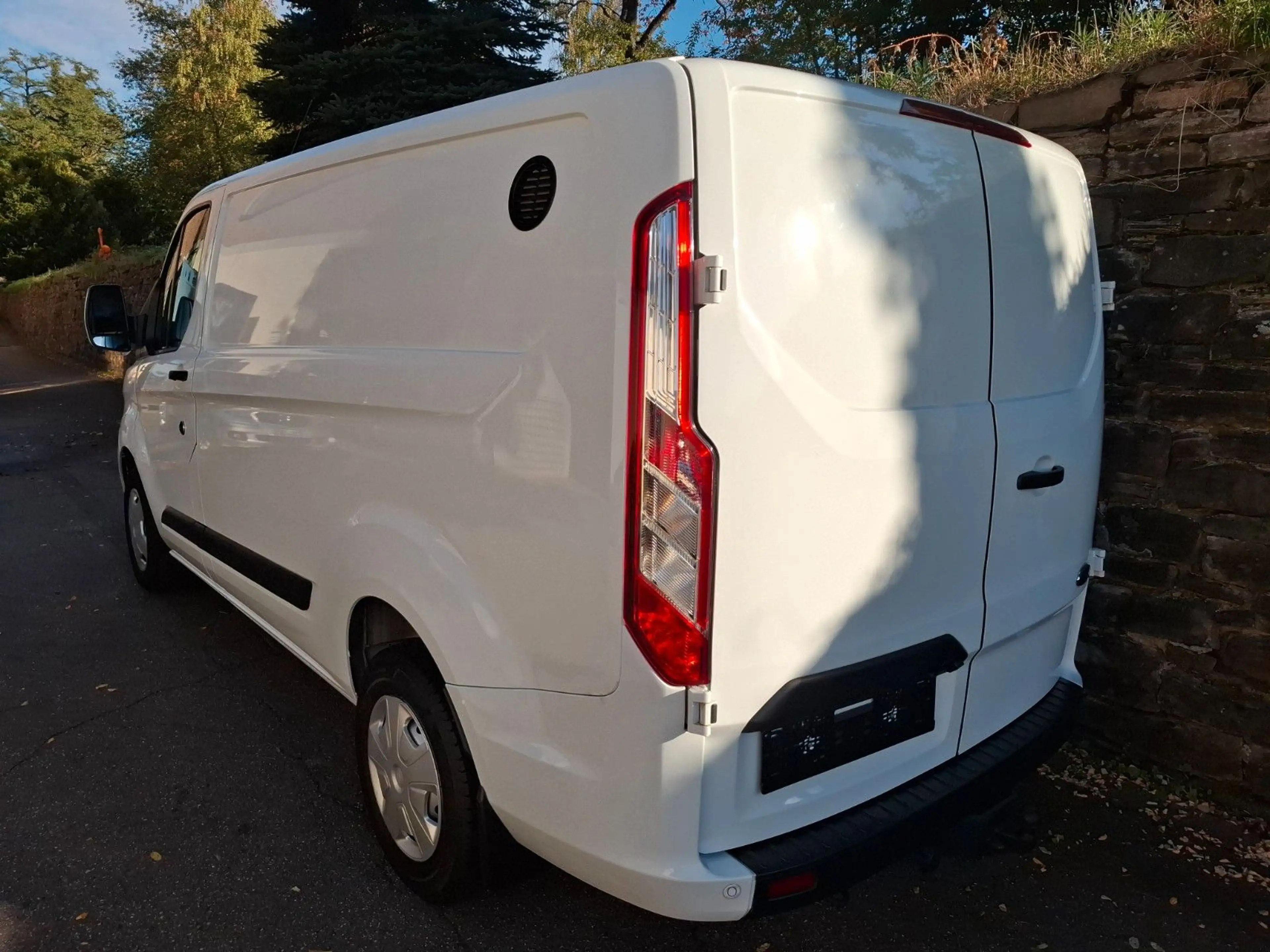 Ford Transit Custom 280 L1H1 Trend Kamera Nav Sortimo — photo 3