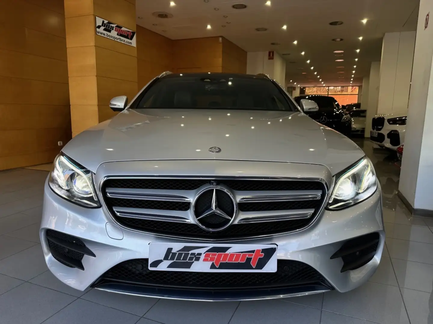 Mercedes-Benz E 220 Estate 220d 9G-Tronic Gris - 2