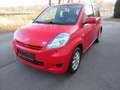 Daihatsu Sirion 1.3 4WD Automatik 1.Hand/Klima/LM/ZV Rojo - thumbnail 1