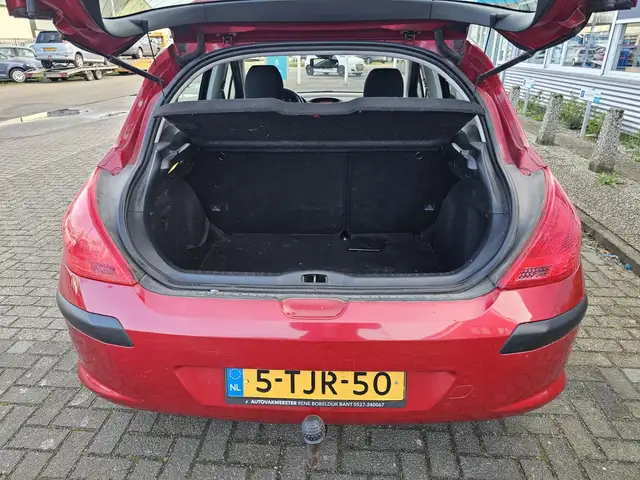 Peugeot 2008 view 13