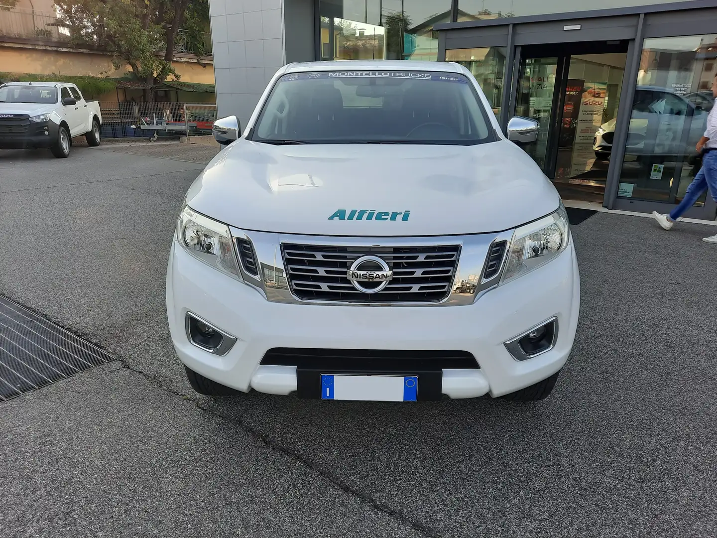 Nissan Navara Navara 2.3dci DC N-Connecta 4x4 163cv GancioTraino Белый - 2